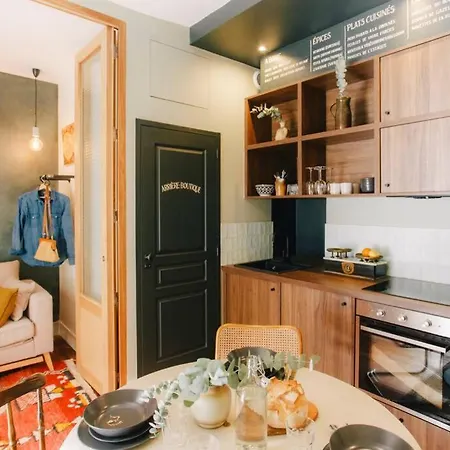 Duplex Coeur Des Halles! Belle Terrasse Et Parking شقة